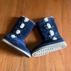 Koolaburra by UGG Navy Suede upper with Faux Fur lining  Tall boots size 9